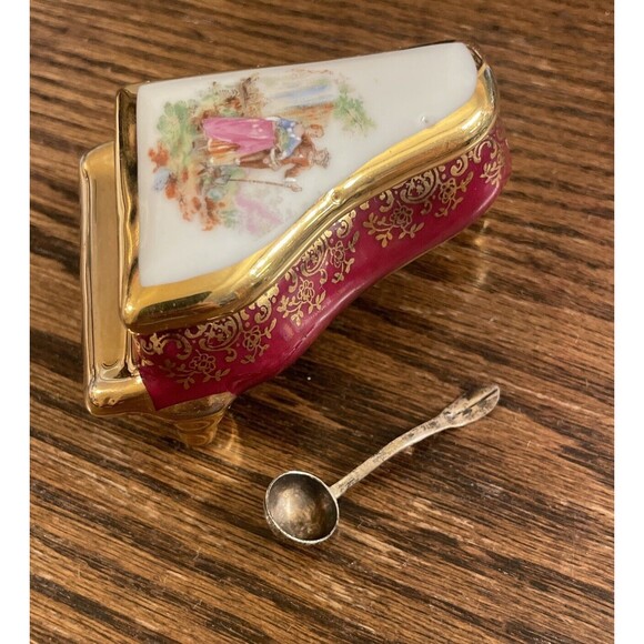 Vtg LIMOGES FRANCE Mini Porcelain PIANO Courting Couple Trinket Box antique - Picture 1 of 10